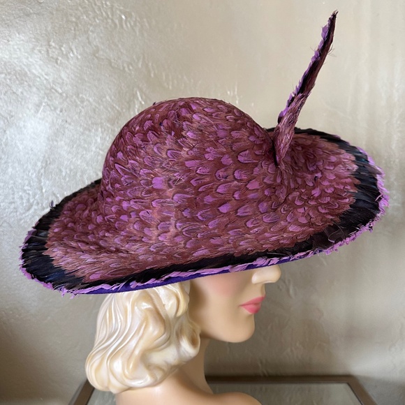 ASTONISHING DESIGNER JACK  MCCONNELL VINTAGE PURPLE FELT WIDE BRIM + FEATHERS - Picture 5 of 16